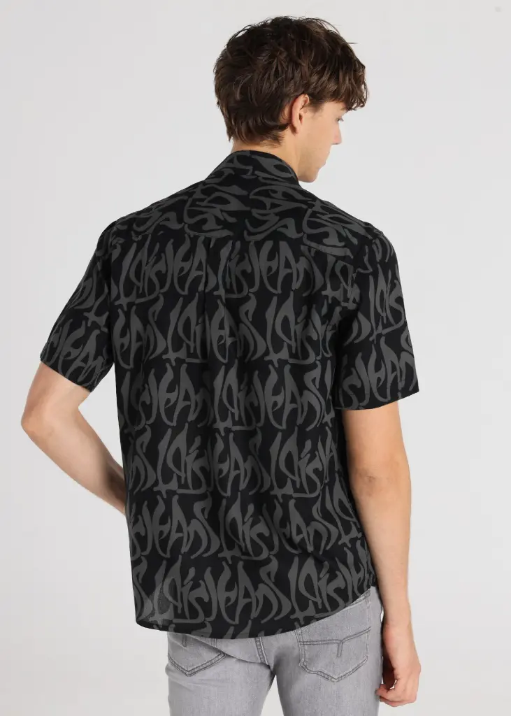 camisa-manga-corta-estampado-cascada-motorwear-justo-kadet (2).webp