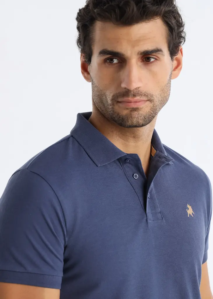 polo-basico-manga-corta-logo-toro-en-el-pecho (2).webp