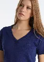 camiseta-de-algodon-con-doble-cuello-rib-en-azul (4).webp