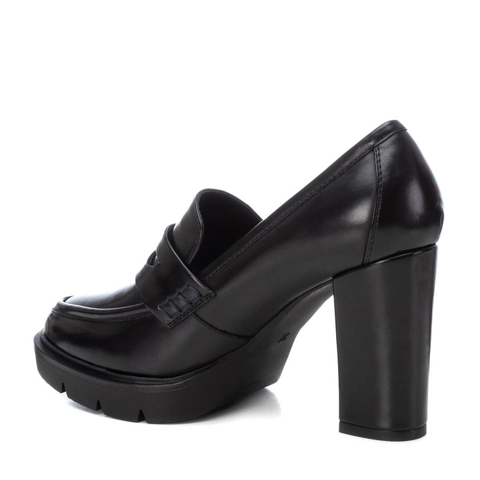 Zapato de Tacon XTI