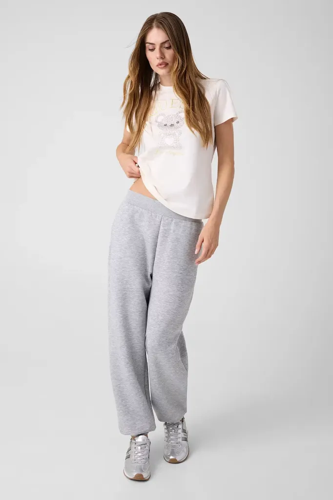 Camiseta Guess con pedreria